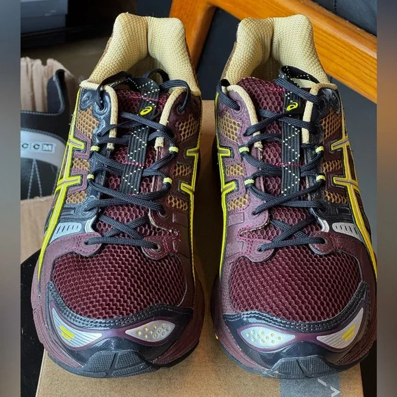 Mens ASICS Men’s Maroon and Yellow Running Shoes - Picture 1 of 7